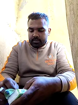 ListedLoin online show from 02-12-26, 07:03