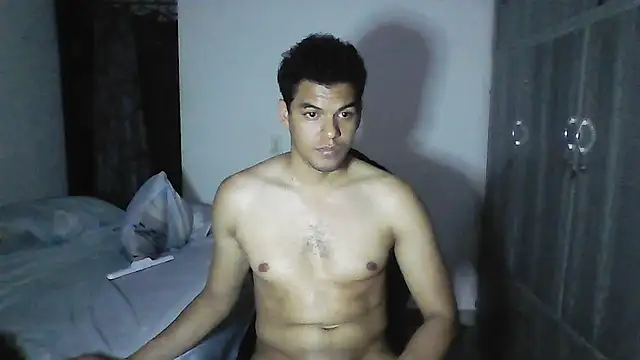 Snapshot of VERGOSAN18CM chatting on 07-29-26, 01:59 VERGOSAN18CM online show from 07-29-26, 01:59