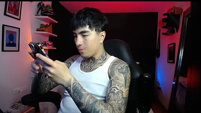 jung dragon online show from 09-30-25, 03:33