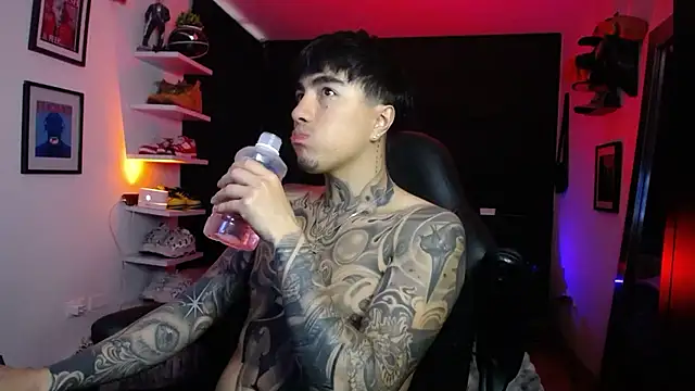 jung dragon online show from 10-13-25, 04:29