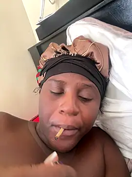 prettymelanin online show from 10-09-25, 06:33