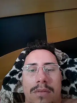 luissilva0071 online show from 10-07-25, 02:25