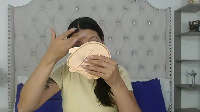 Snapshot of Abril_Squirt chatting on 07-01-26, 11:26 Abril Squirt online show from 07-01-26, 11:26
