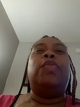 Snapshot of pinkpassionpleaser chatting on 03-17-25, 10:17 pinkpassionpleaser online show from 03-17-25, 10:17