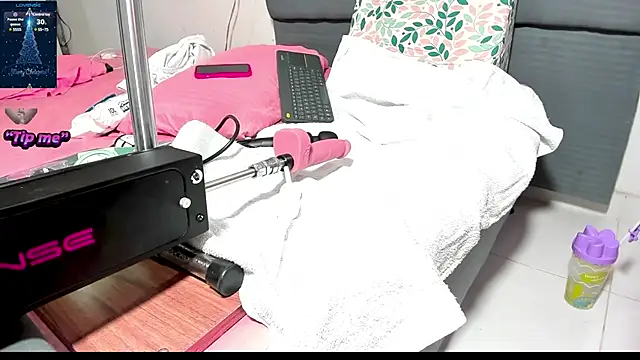 blondeb201 online show from 12-31-24, 10:56