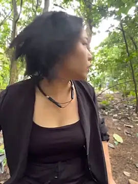 Snapshot of Eliza-E chatting on 06-02-26, 01:29 Eliza-E online show from 06-02-26, 01:29
