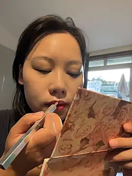 Eliza-E online show from 07-25-26, 10:40