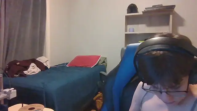 KaliSnow199623 online show from 11-04-25, 04:11