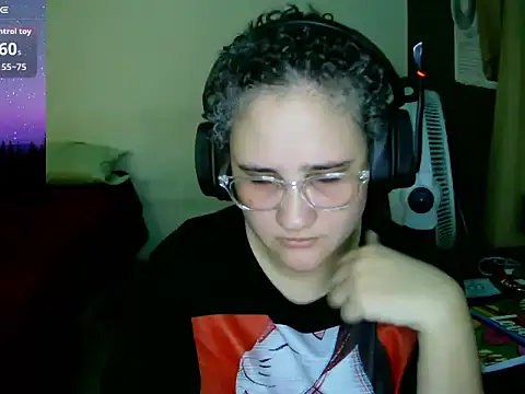 Snapshot of lolalicious_758 chatting on 10-03-25, 11:02 lolalicious 758 online show from 10-03-25, 11:02