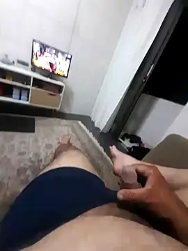 Snapshot of Retfield18 chatting on 12-18-24, 10:46 Retfield18 online show from 12-18-24, 10:46