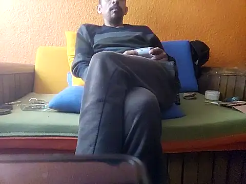 Snapshot of Angel_Coronel chatting on 02-12-25, 05:05 Angel Coronel online show from 02-12-25, 05:05