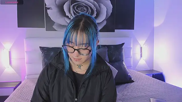 sofi bakerr online show from 12-19-25, 11:39