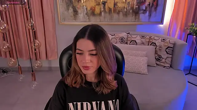 ViolettHansson online show from 03-07-25, 10:21