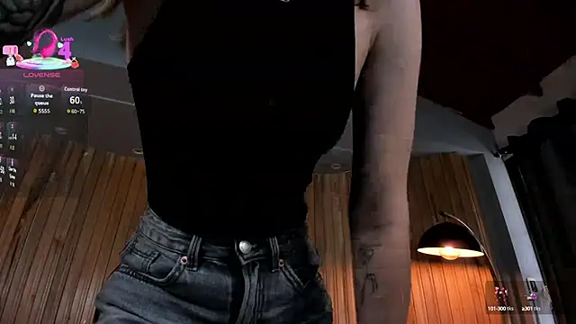 ViolettHansson online show from 09-16-25, 06:09