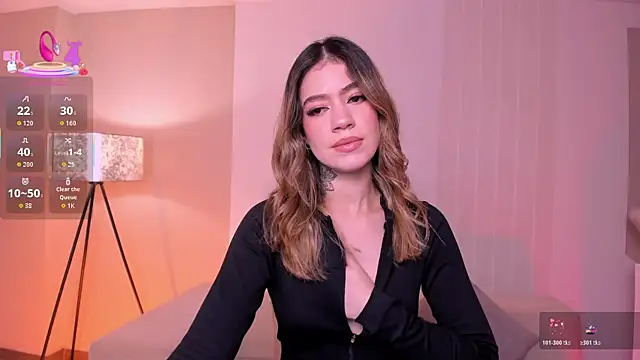 ViolettHansson online show from 10-31-25, 11:44