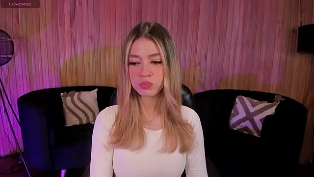 ViolettHansson online show from 01-08-26, 06:32