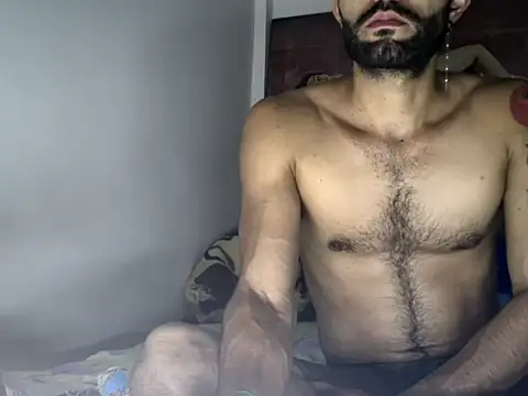 Snapshot of hideonbush051 chatting on 11-05-25, 12:21 hideonbush051 online show from 11-05-25, 12:21