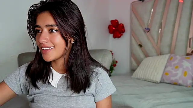 Snapshot of Rebecca_055 chatting on 02-27-25, 11:04 Rebecca 055 online show from 02-27-25, 11:04