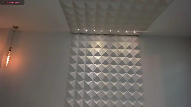 AnaisNin online show from 12-22-25, 11:18