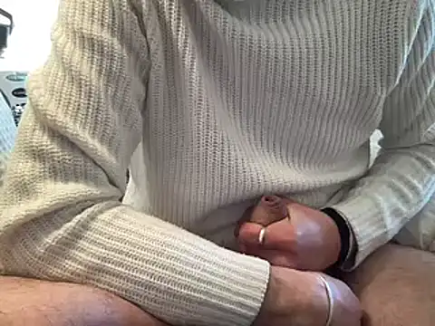 Snapshot of ExtraLotto chatting on 12-28-24, 07:22 ExtraLotto online show from 12-28-24, 07:22