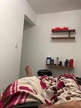 Snapshot of thfrances chatting on 11-12-25, 11:36 thfrances online show from 11-12-25, 11:36