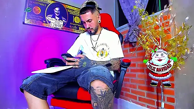 smoker445 online show from 11-25-25, 01:05