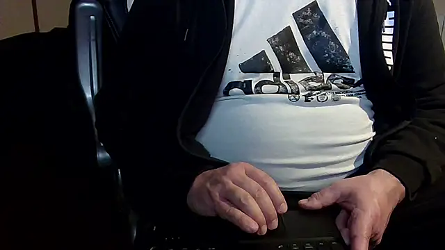 MultiOrgasmicLover online show from 12-20-25, 11:23