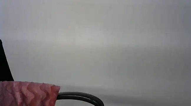 Snapshot of lola-__ chatting on 02-11-25, 04:35 lola- online show from 02-11-25, 04:35