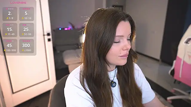 Your Sweet Julia online show from 04-10-26, 06:18