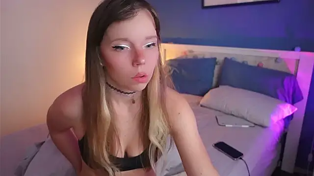 Ayra Lust online show from 04-04-26, 07:00