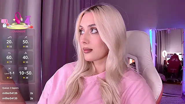 LoryWood online show from 04-10-26, 02:44