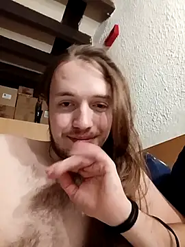 nicolasdumand21 online show from 12-17-25, 11:00