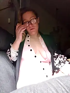 Paynted Lady online show from 11-23-25, 10:37