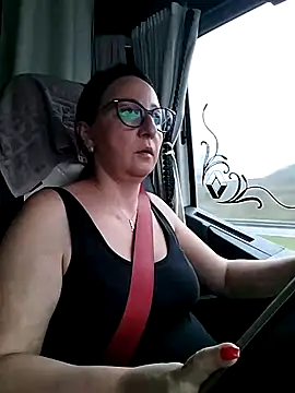 cuplubijoanna online show from 12-17-25, 08:20