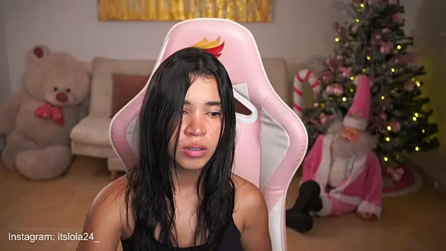 Snapshot of its_lola24 chatting on 01-01-25, 05:54 its lola24 online show from 01-01-25, 05:54