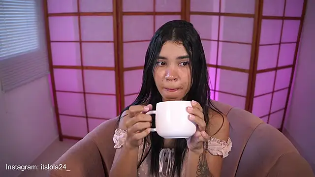 Snapshot of its_lola24 chatting on 01-08-25, 11:32 its lola24 online show from 01-08-25, 11:32