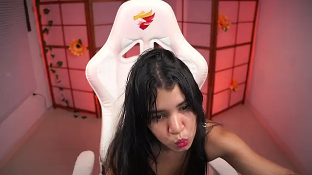 Snapshot of its_lola24 chatting on 10-04-25, 01:58 its lola24 online show from 10-04-25, 01:58