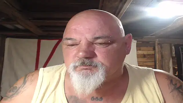 Snapshot of Newfiesausage1972 chatting on 06-29-26, 09:59 Newfiesausage1972 online show from 06-29-26, 09:59