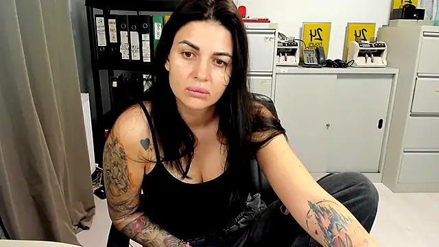 TiffanySweet online show from 11-21-25, 06:50