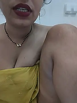 Snapshot of Simaran_bhabhi chatting on 07-05-26, 05:42 Simaran bhabhi online show from 07-05-26, 05:42