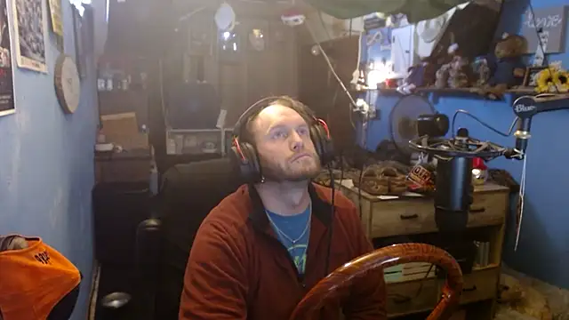 Snapshot of long_thinmint86 chatting on 02-18-25, 03:32 long thinmint86 online show from 02-18-25, 03:32