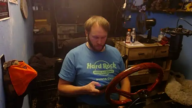 Snapshot of long_thinmint86 chatting on 02-27-25, 04:10 long thinmint86 online show from 02-27-25, 04:10