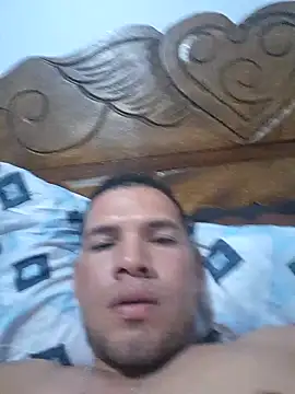 Snapshot of kinke31 chatting on 01-06-26, 11:07 kinke31 online show from 01-06-26, 11:07