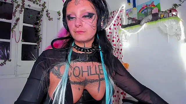 lady sontse  online show from 11-27-25, 09:50