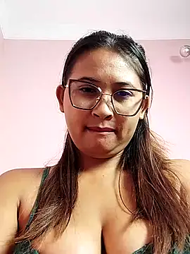 Snapshot of karen_sexy69 chatting on 07-06-26, 09:06 karen sexy69 online show from 07-06-26, 09:06