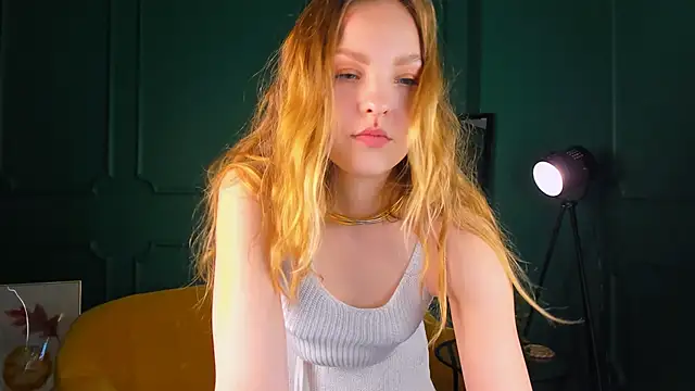 stay with alice online show from 10-14-25, 01:56