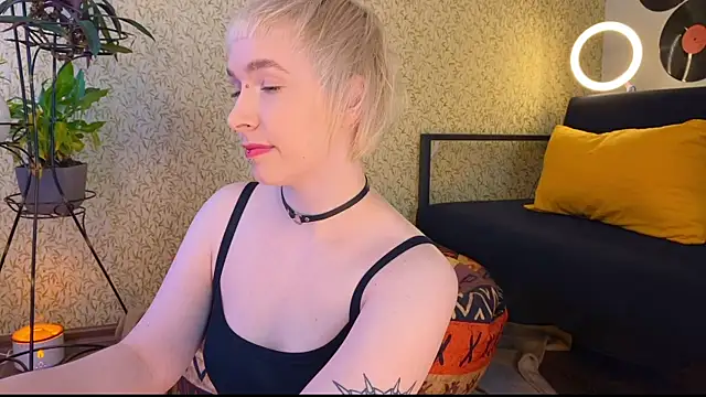 EmmyAmbros online show from 02-28-25, 05:48