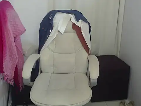 paiper halliwey online show from 01-12-25, 09:51