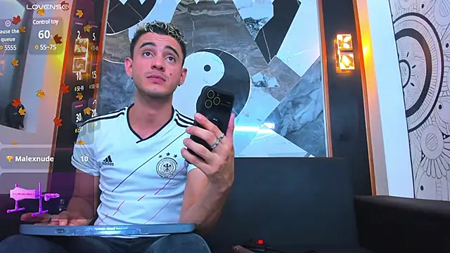 Snapshot of kai_borman chatting on 02-22-25, 04:09 kai borman online show from 02-22-25, 04:09