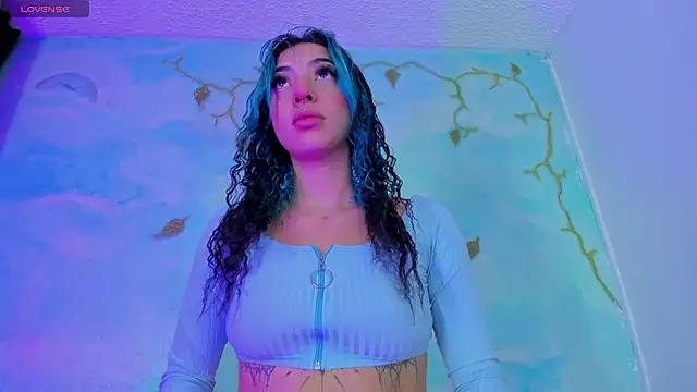 SaturnooStonee online show from 10-31-25, 06:58